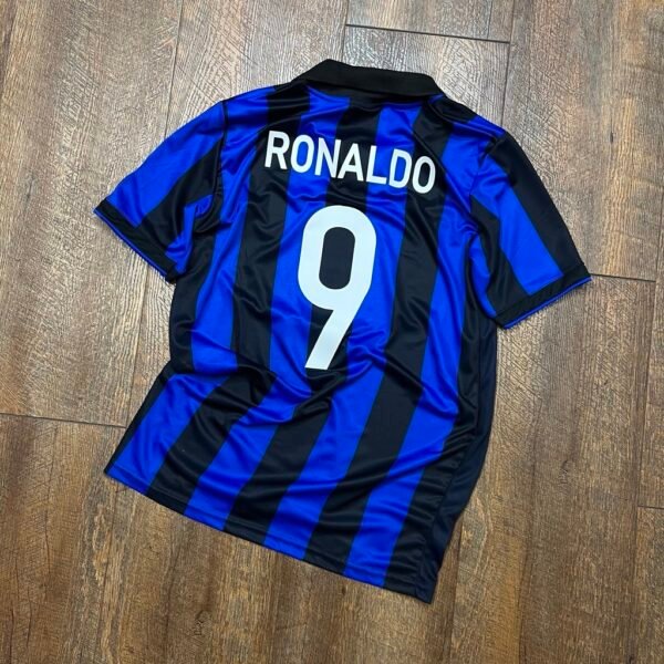 Camiseta Retro Inter Ronaldo Nazario 1998 - Image 2