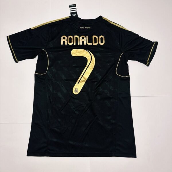 Camiseta Retro Real Madrid Cristiano Ronaldo 2011/12 - Image 2