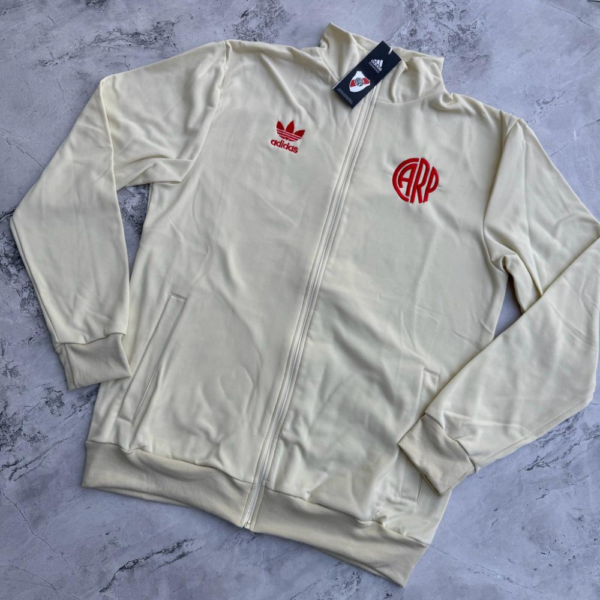 River Plate campera premium 2025/26