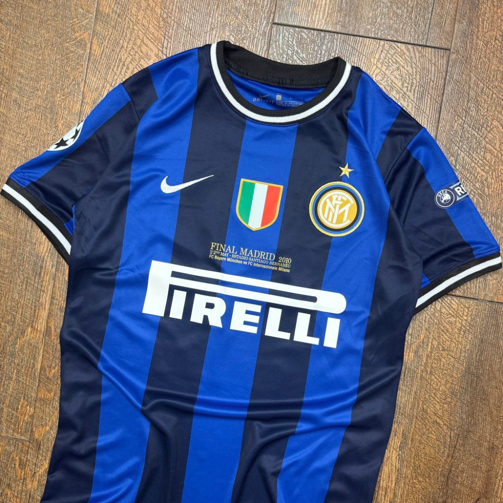 Inter milito 2010 - Image 2